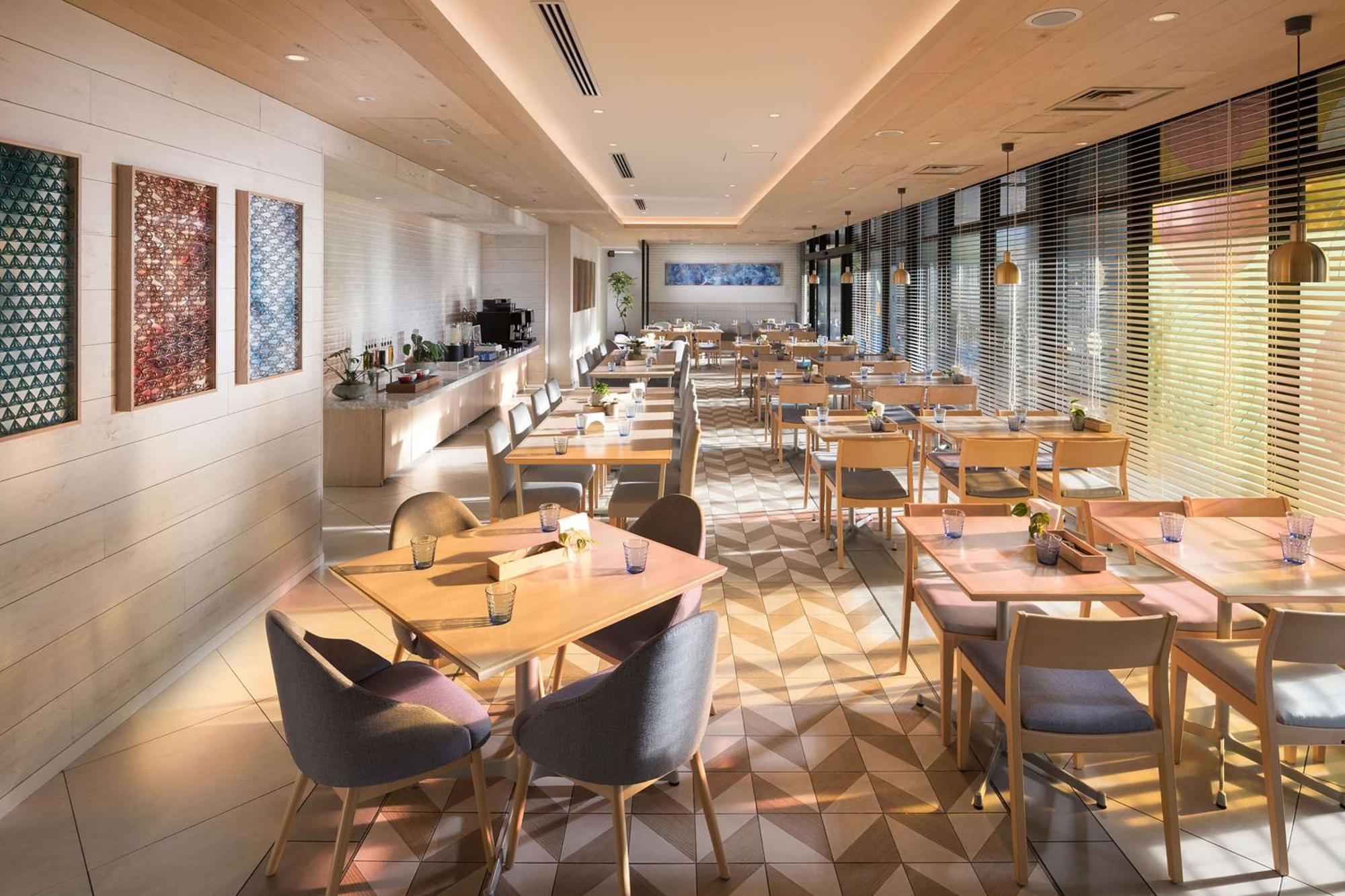Готель Doubletree By Hilton Tokyo Ariake Екстер'єр фото