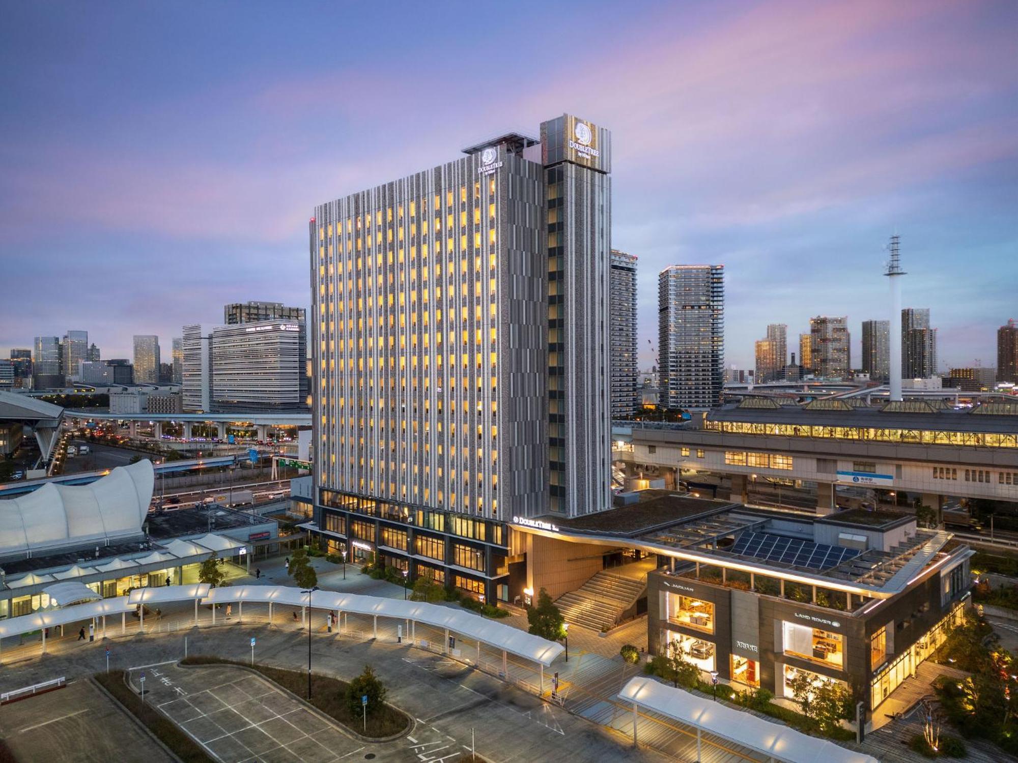 Готель Doubletree By Hilton Tokyo Ariake Екстер'єр фото