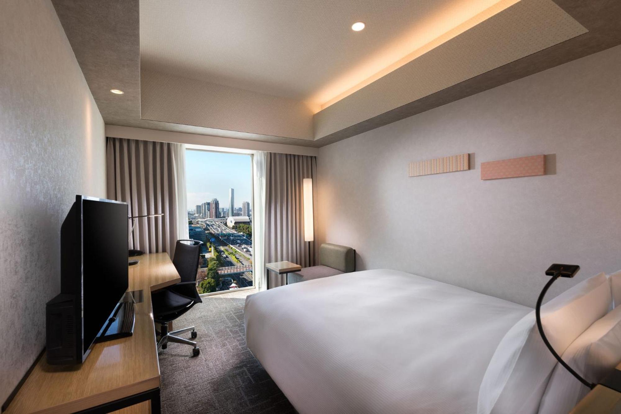 Готель Doubletree By Hilton Tokyo Ariake Екстер'єр фото