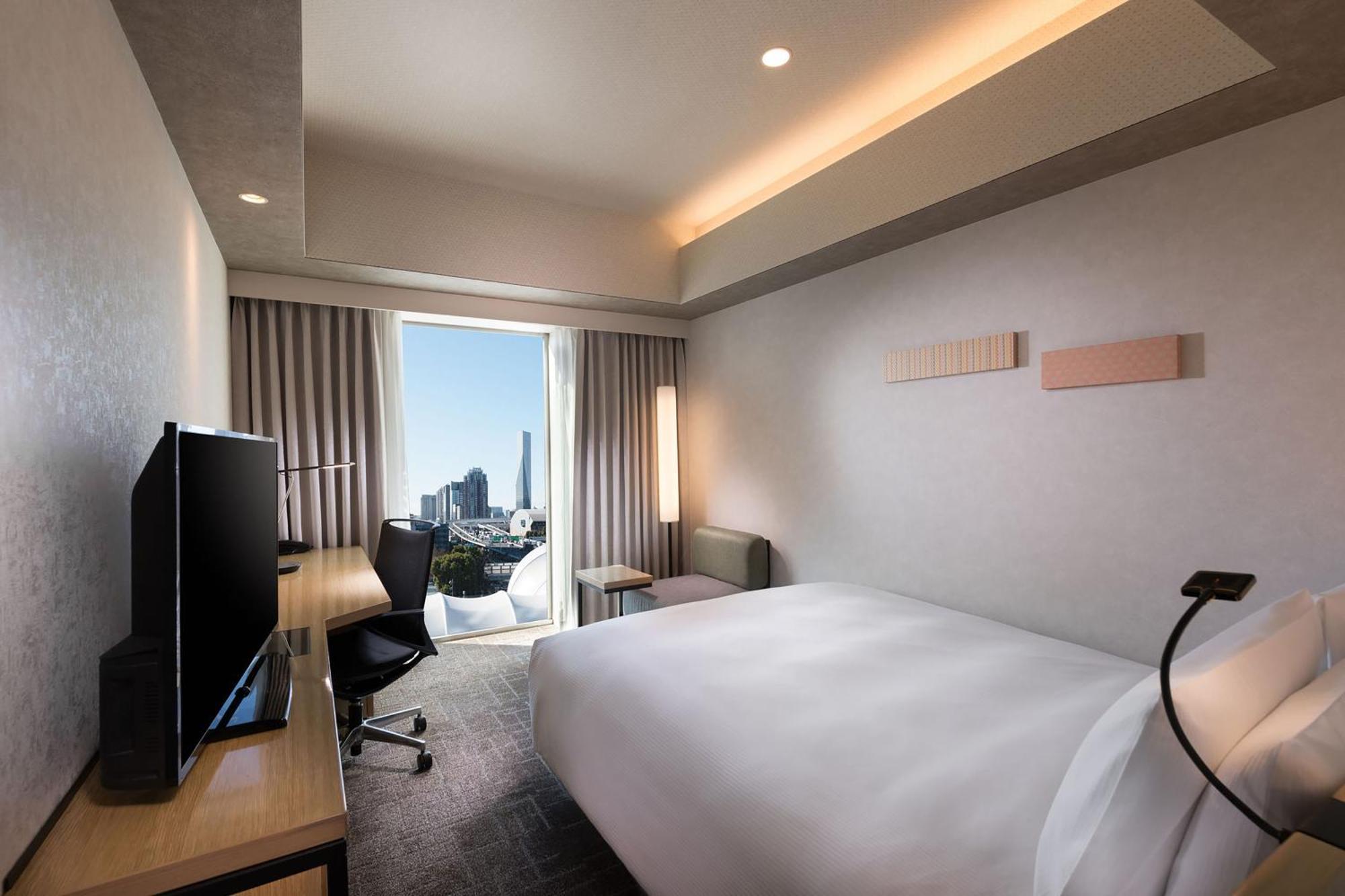 Готель Doubletree By Hilton Tokyo Ariake Екстер'єр фото