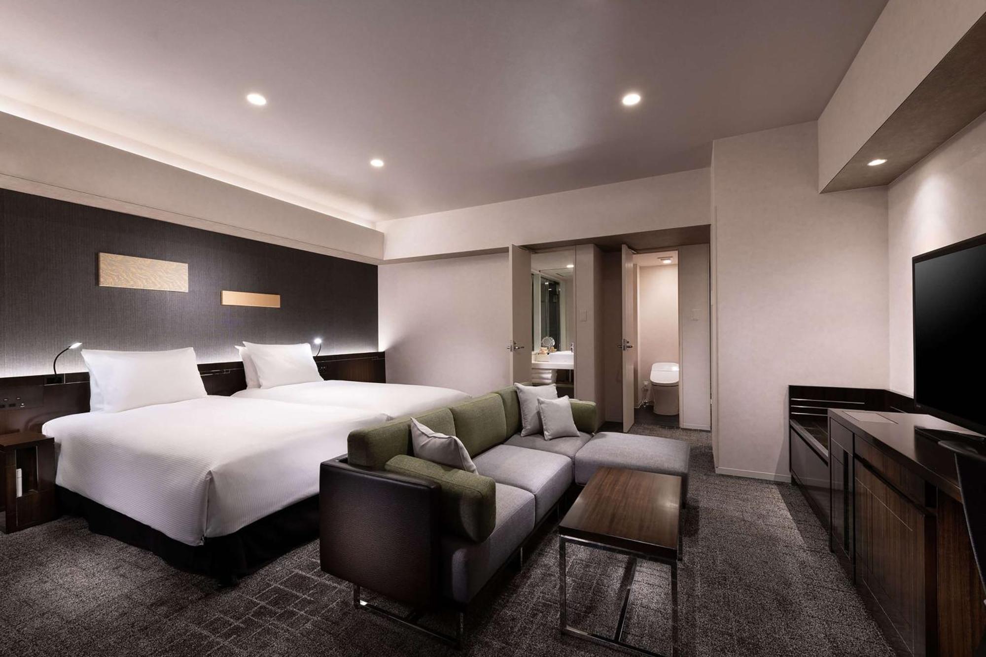 Готель Doubletree By Hilton Tokyo Ariake Екстер'єр фото